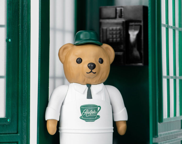 Inside Ralph's Coffee's 2025 Mid-Autumn Festival Mooncake Gift Box