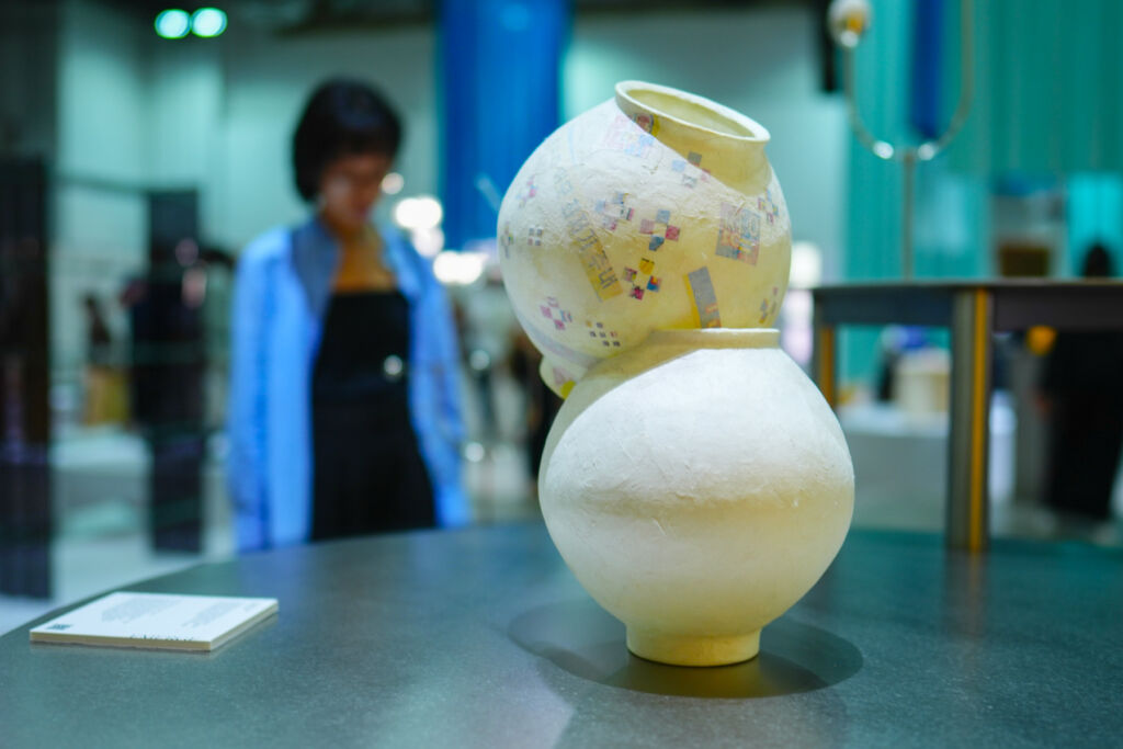 FIND - Design Fair Asia 2025: Home to Innovation and Global Collaborations 17 A unique vase-like creation at EMERGE