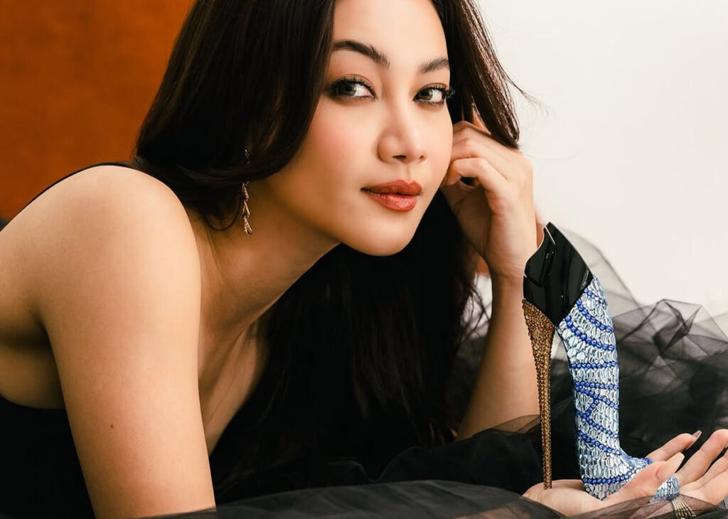 Edição de colecionador The Good Girl Superluxe: Ode à feminilidade ousada de Carolina Herrera 6 Edição de colecionador Superluxe: Ode de Carolina Herrera à ousada feminilidade da Malásia