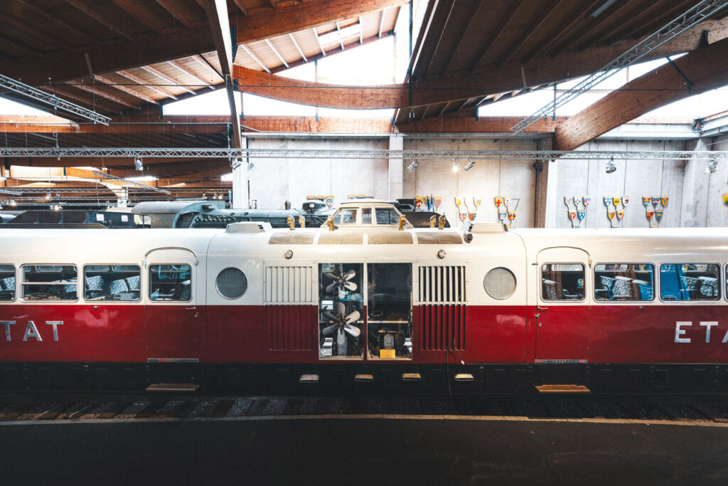 The Bugatti Autorail to Grace Retromobile’s 50th Anniversary Showcase 9 A side view showing the doors into the passenger compartment