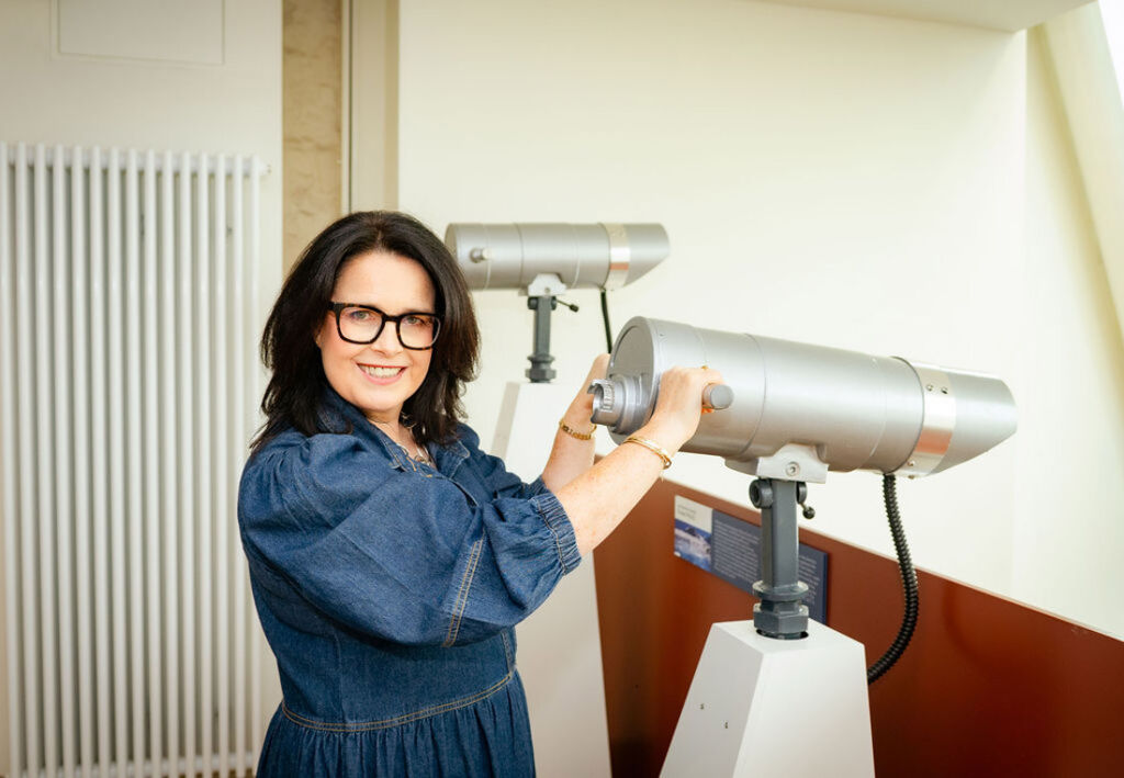 Ernest Shackleton’s Story Comes Alive in Athy’s Newly Redeveloped Museum 7 Ailene using one of the explorer's telescopes