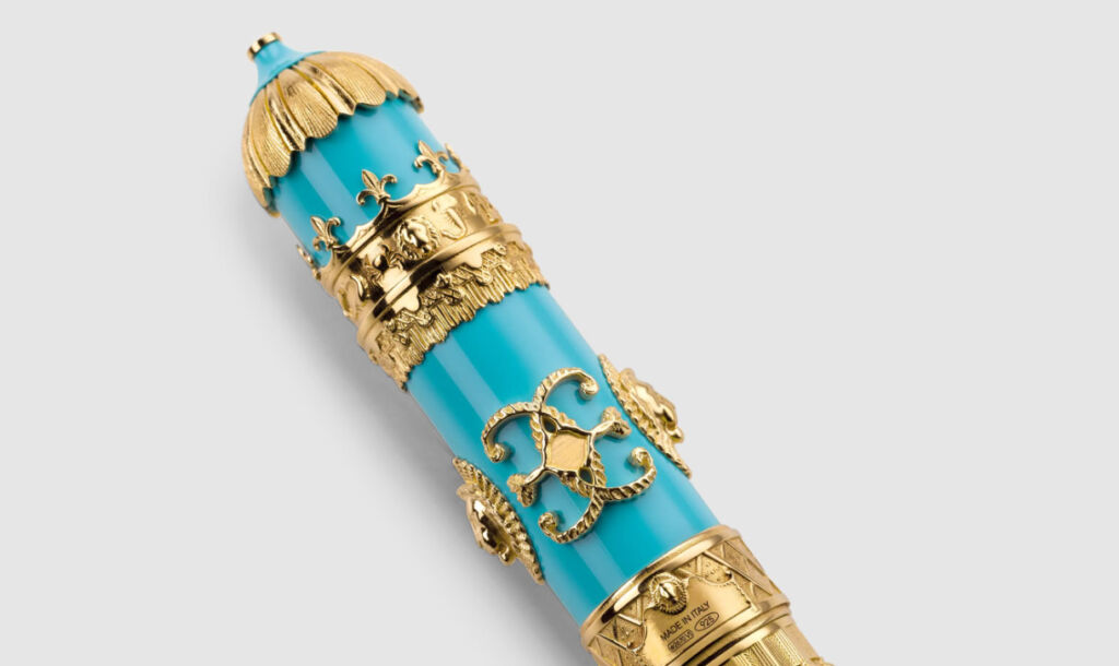 The Montegrappa Montgolfier Collection: A Tribute to Human Spirit and Mastery 7 A close up view of the domed cap