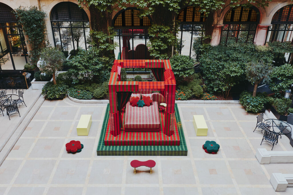 Uchronia’s “Day Bed” Invites Serenity and Reflection at Hôtel Plaza Athénée 4 Uchronia’s “Day Bed” Invites Serenity and Reflection at Hôtel Plaza Athénée