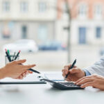 Medical professionals keeping an eye on what a calculator is telling them